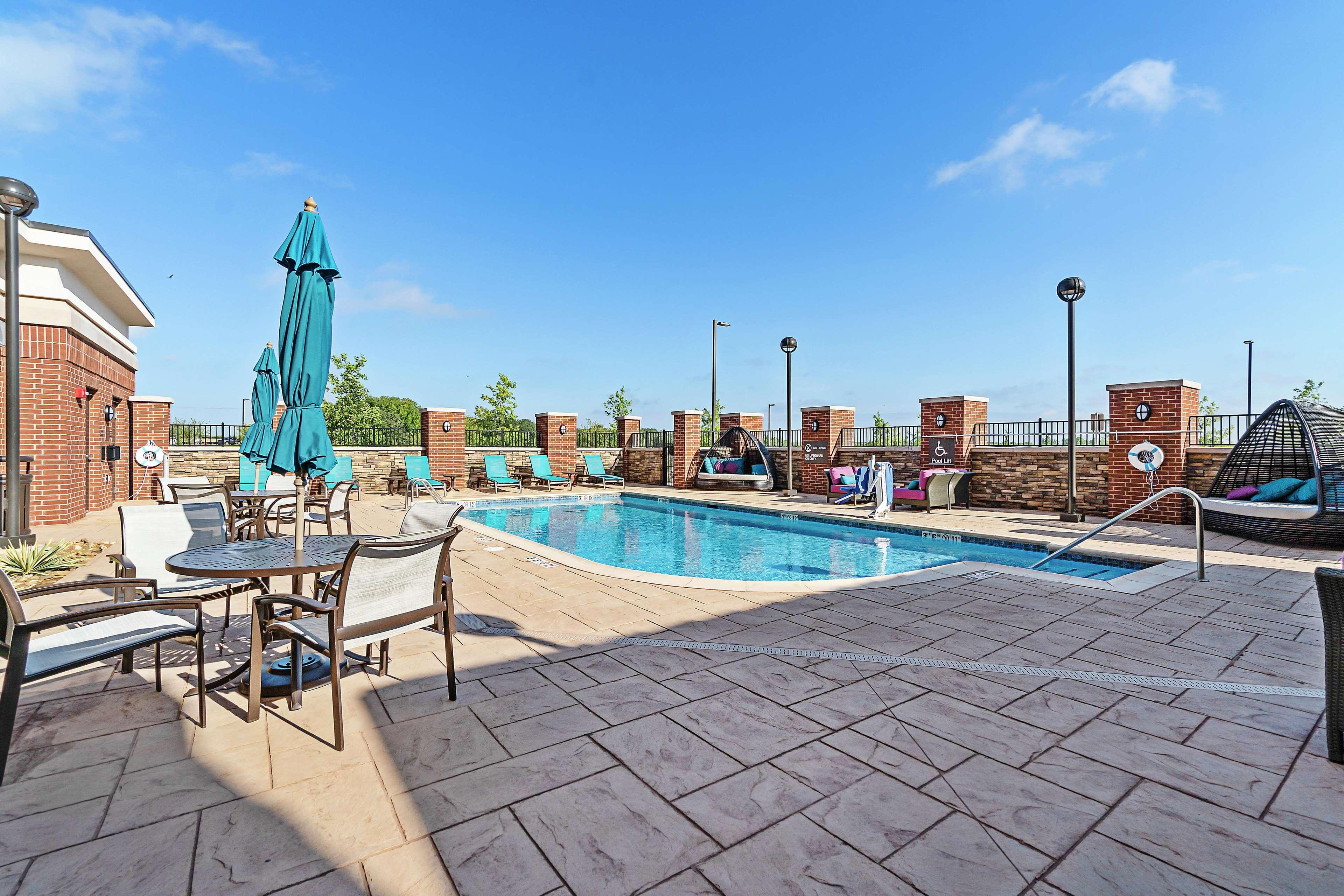 Hilton Garden Inn Edmond/Oklahoma City North Ngoại thất bức ảnh