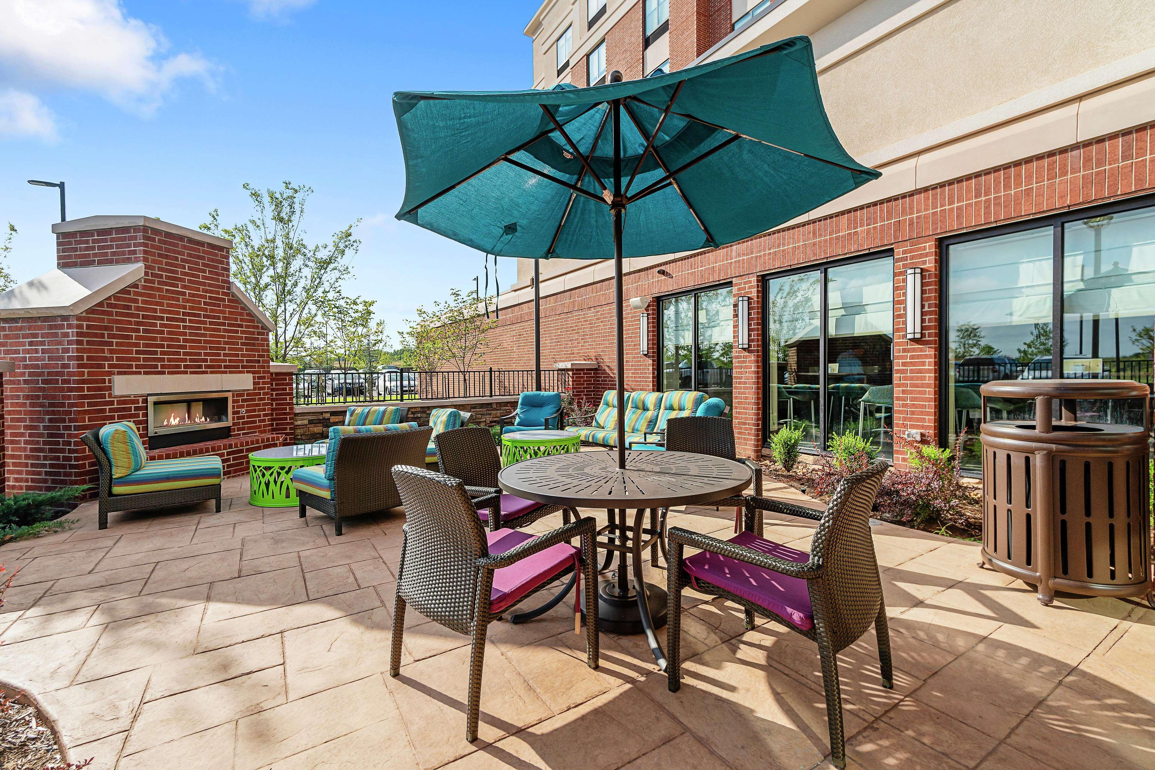 Hilton Garden Inn Edmond/Oklahoma City North Ngoại thất bức ảnh